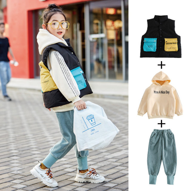 Girls fleece three-piece suit autumn and winter 2022 new foreign style fashionable children's clothing autumn clothing girls autumn sweater suit