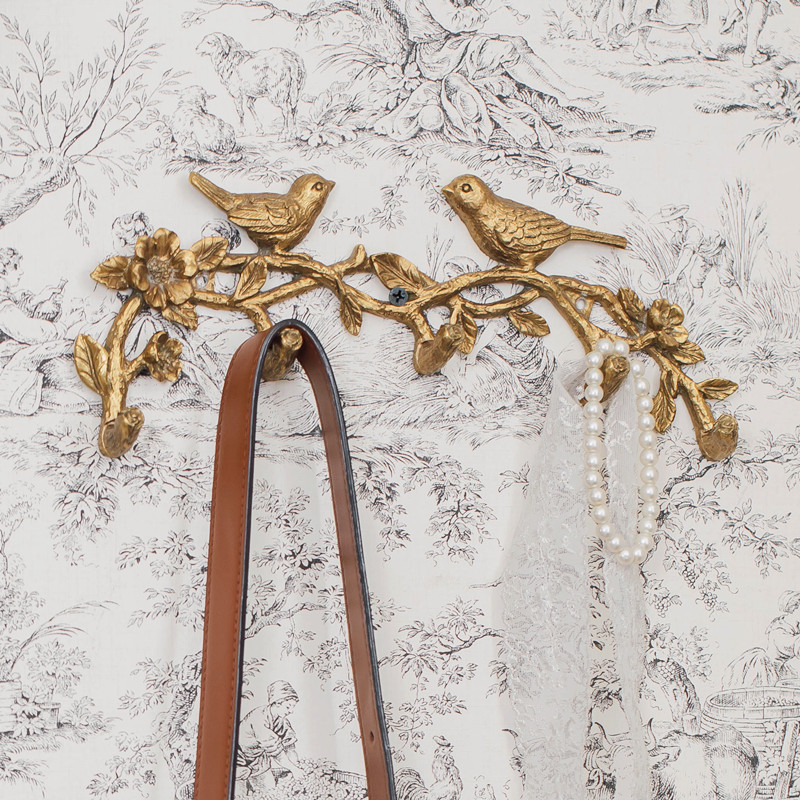 French-Style Hooks with a Row of Holes for Fixing to the Wall, Suitable for Bedrooms, Vintage Towel and Clothing Alloy Retro Hooks for Decoration French-Style Hooks with a Row of Holes for Fixing to the Wall, Suitable for Bedrooms, Vintage Towel and Clothing Alloy Retro Hooks for Decoration