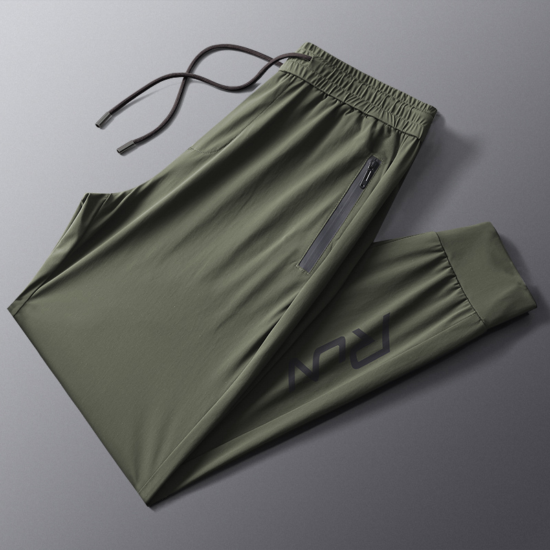 Ice Silk Sports Pants for Men, Summer Thin Style, Air-Conditioned, Jogger-Style, Loose Fit, Quick-Drying, Breathable, Casual Nine-Point Pants, Training Pants