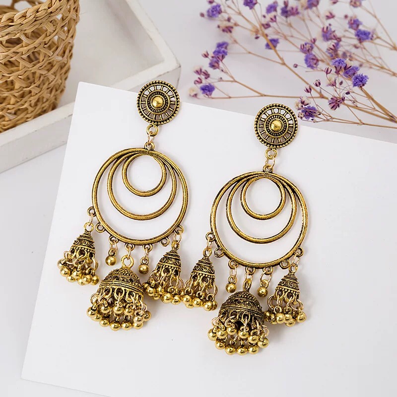 Green Pine Stone Earrings Woman Retro Fashion Commuter Styles European And European Wind Zodiac Su Matching Eardrops New Ornament-Taobao
