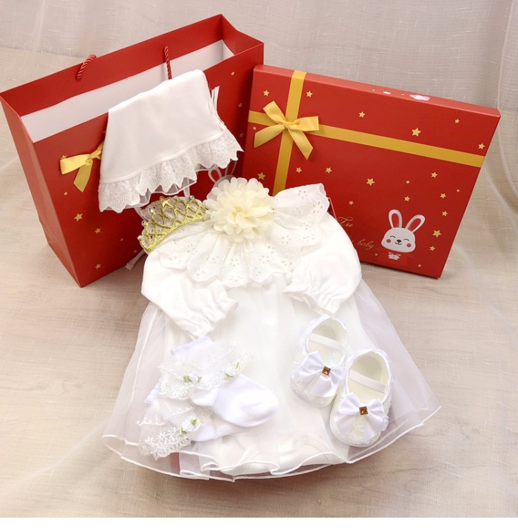 Hộp quà tặng bé gái mùa thu bé công chúa bộ váy trăng tròn trăm váy dự tiệc sinh nhật dịch vụ sinh nhật set quà tặng đầy tháng cho bé trai