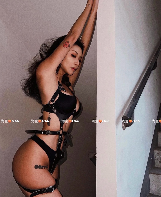 Flgg Sexy Bondage Buckle Tight-Fitting Restraint Girlfriend Obedient Pu Leather Harness Lingerie Set