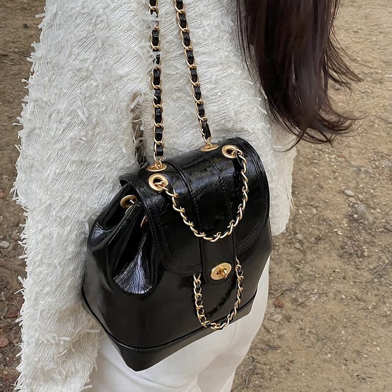 Korean Niche Spring/Summer Style Chanel-Inspired Chain Backpack for Women ins Blogger Student Backpack Oil Wax Leather Shoulder Bag