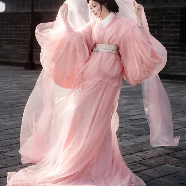 Spring and summer Hanfu pink Warring States robe restored with sweet lace