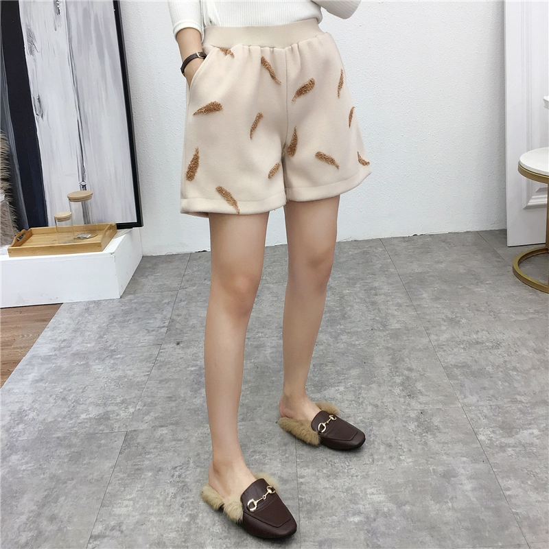 Hui Yi Ge mùa thu và mùa đông nữ thun eo cao eo quần short len ​​Phiên bản Hàn Quốc Quần short len ​​khí chất OL mặc quần legging