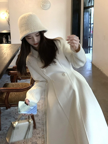 Зимняя элитная длинная шерстяная белая куртка