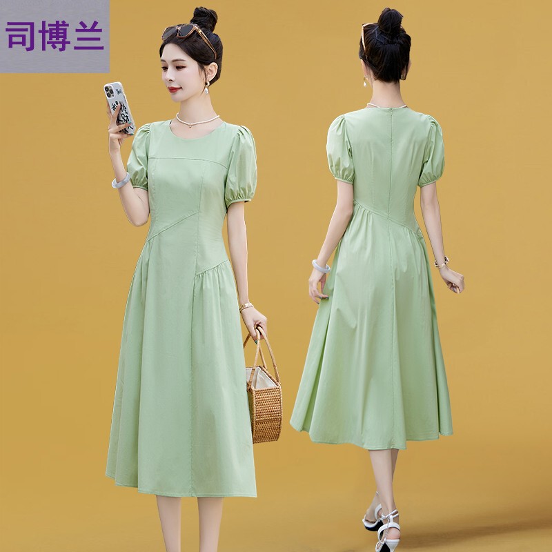 Green Dress Women's Summer Style 2026 New Model Mom's Elegant Thirteen-Line Summer Round Neck Simple Belly-Covering Dress