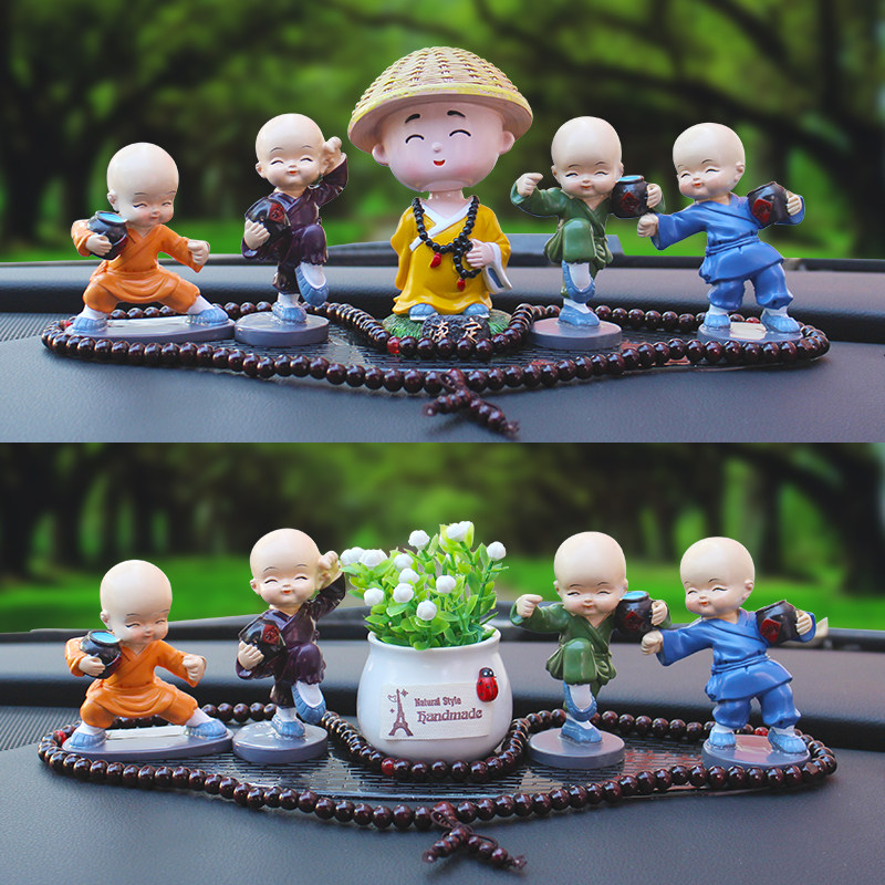 The new high - grade atmospheric men's car interior decoration in the console in the middle of the small monk car