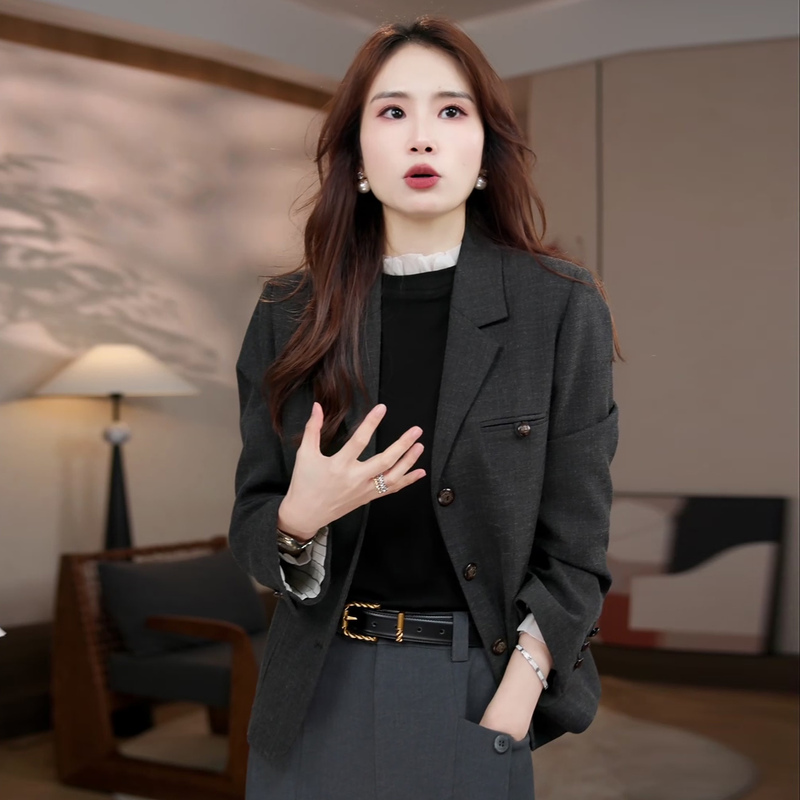 New Korean Style Short Blazer for Women, Age-Reducing, Suitable for Commuting, Gray, Slimming, Casual Suit, Elegant and Versatile Jacket for Women New Korean Style Short Blazer for Women, Age-Reducing, Suitable for Commuting, Gray, Slimming, Casual Suit, Elegant and Versatile Jacket for Women