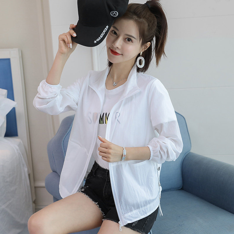 Sunscreen women's thin section breathable 2022 summer new Korean version age-reducing sunscreen outside with a small top coat trendy