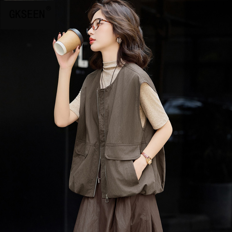 Japanese Workwear Style Vest for Women, 2026 Summer New Style, Lazy Style, Loose Zipper Sleeveless Vest, Casual Jacket Japanese Workwear Style Vest for Women, 2026 Summer New Style, Lazy Style, Loose Zipper Sleeveless Vest, Casual Jacket