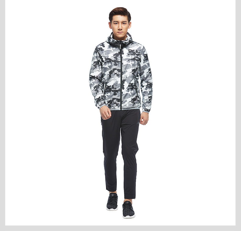 Xtep của nam giới hai lớp áo gió mùa xuân và mùa hè ngụy trang campus thể thao áo gió windproof trọng lượng nhẹ mặc áo áo gió mỏng