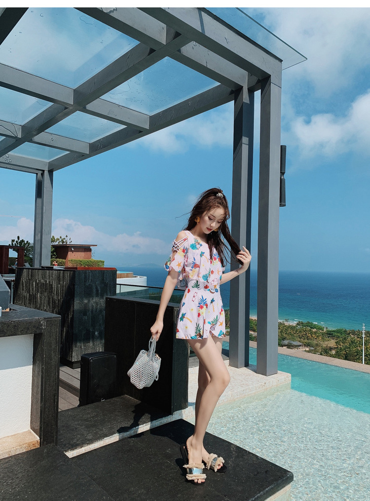 Áo tắm nữ bảo thủ che bụng thon gọn ngực nhỏ gợi cảm tụ tập váy sinh viên Hàn Quốc nhỏ xinh áo tắm một mảnh - Bộ đồ bơi One Piece đồ bơi 1 mảnh dáng váy