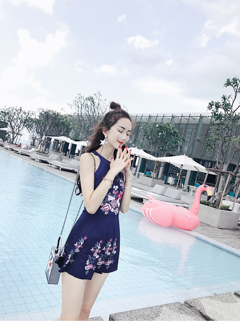 Áo tắm đen che bụng nữ mỏng manh bảo thủ Xiêm 2018 mới áo tắm retro gợi cảm quyến rũ bơi lội suối nước nóng - Bộ đồ bơi One Piece áo bơi 1 mảnh