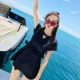 Bộ đồ bơi màu đen nữ xẻ ngực ba mảnh nhỏ tụ tập áo tắm gợi cảm kiểu váy sinh viên Hàn Quốc - Bộ đồ bơi hai mảnh