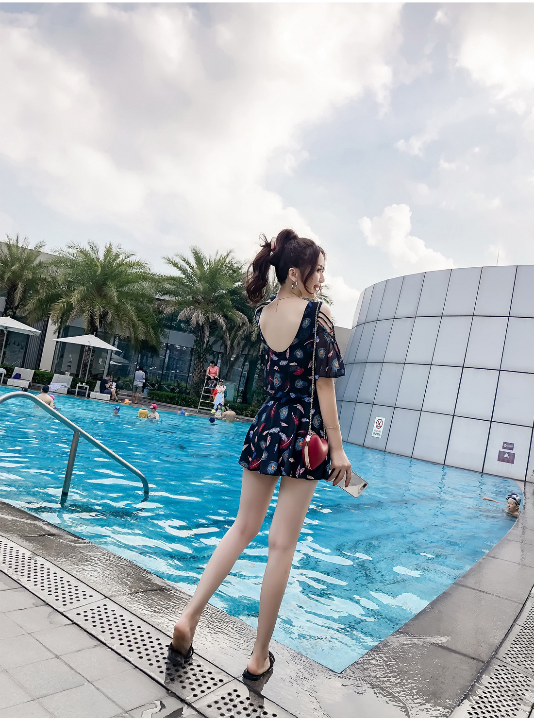 Đồ bơi kích thước lớn nữ béo chị em mm dính liền bảo thủ che bụng thon gọn váy gợi cảm ngực nhỏ tập hợp áo tắm đen - Bộ đồ bơi One Piece đồ bơi 1 mảnh