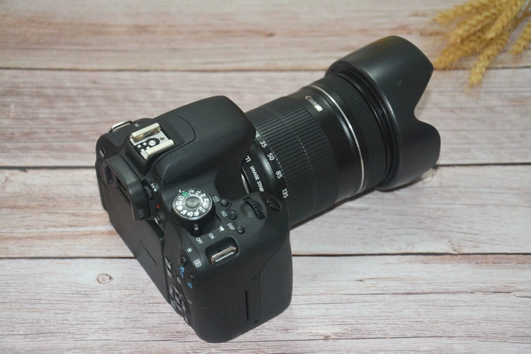 Máy ảnh DSLR nhập cảnh Canon Canon EOS 800D video HD chụp ảnh kỹ thuật số du lịch WIFI - SLR kỹ thuật số chuyên nghiệp may anh canon