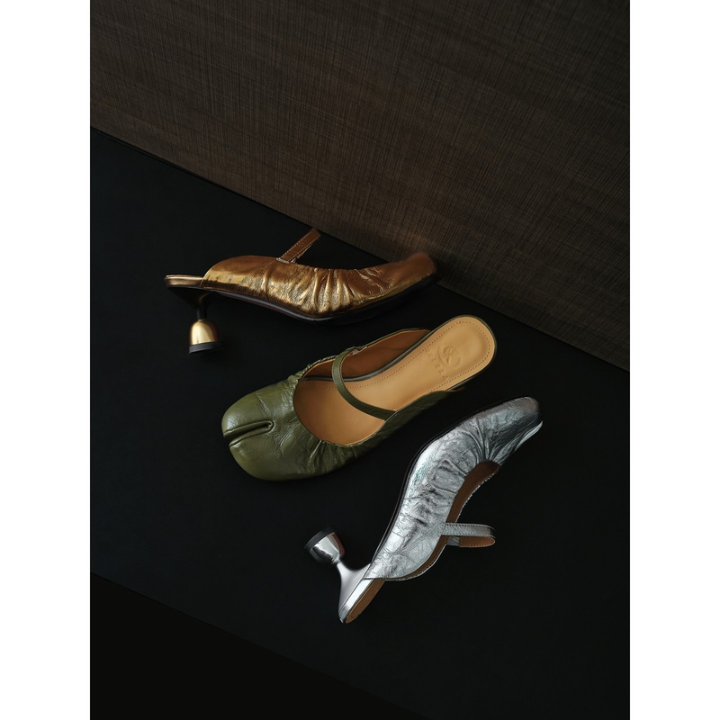 Step Isle ● Pleated Soft Leather ● Wine Glass-Shaped Split-Toe Sandals for Women, Summer High-Heeled Closed-Toe Mules Step Isle ● Pleated Soft Leather ● Wine Glass-Shaped Split-Toe Sandals for Women, Summer High-Heeled Closed-Toe Mules