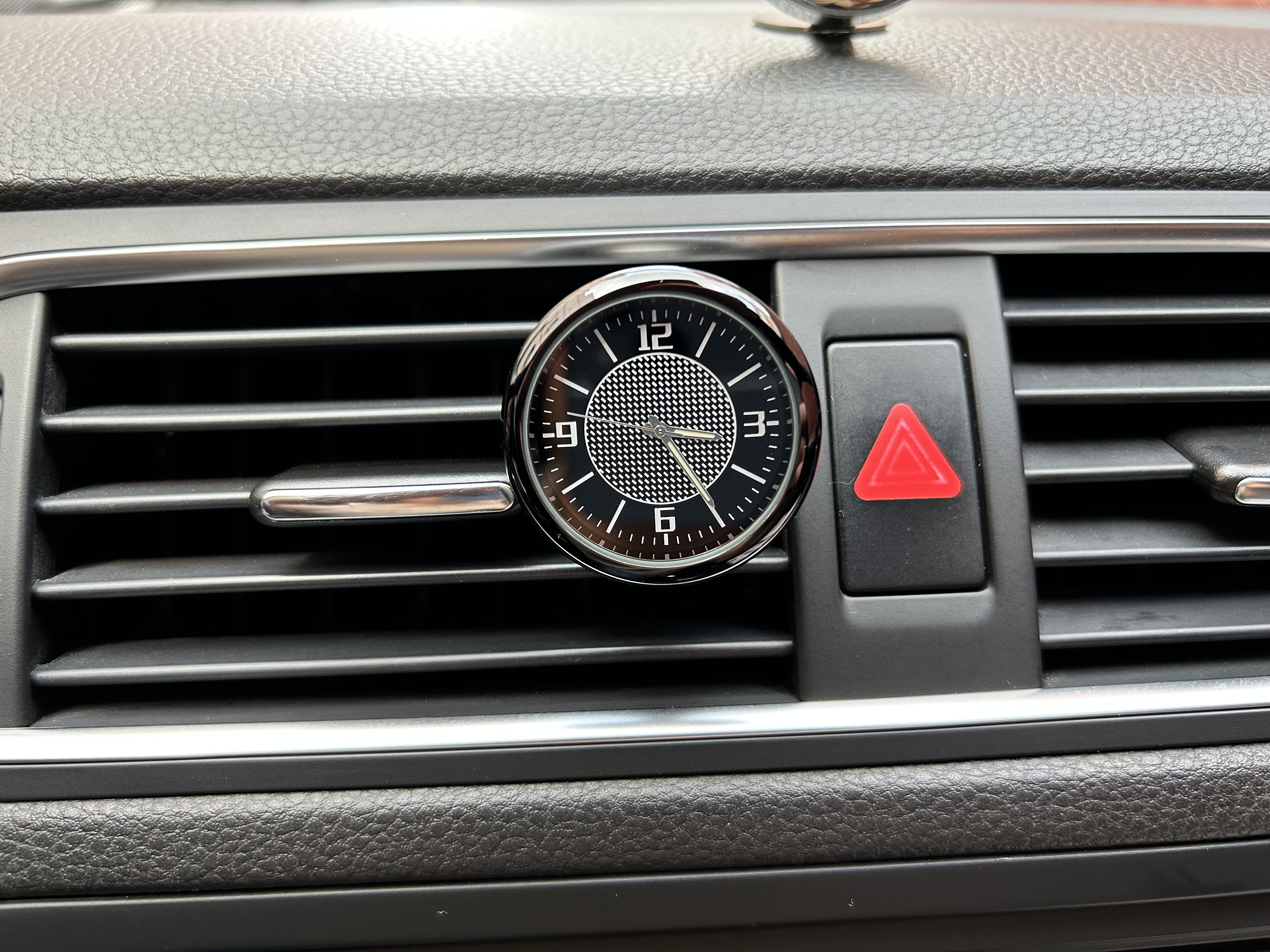 40mm ultra-thin West Railway City core on-board clock luminous pointer upscale electronic clock car clock car watch-Taobao