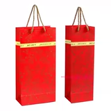 Праздничные красные одинарные и двойные пакеты для красного вина, подарочные пакеты для вина, упаковочные пакеты из белого картона, деловые пакеты для сигарет и вина.