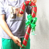 Рождественские декоративные красные и белые костыли нарисованные танце