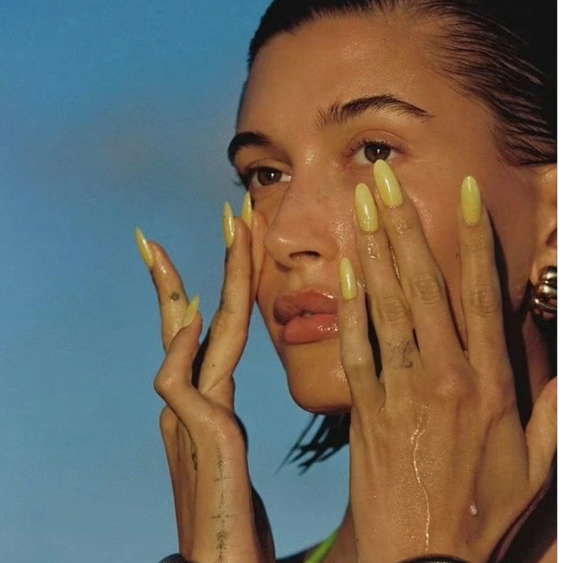 Hailey Manicure Yellow Aurora Powder Hailey's Same Style Manicure Yellow Series European and American Manicure Handmade Wearable Nails High-End Manicure