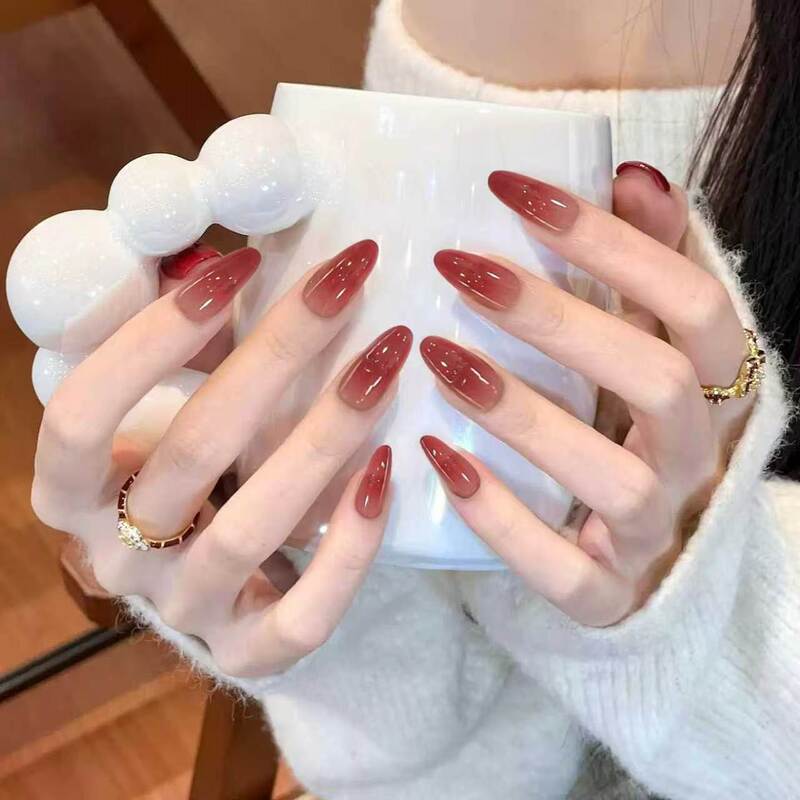 2026 New High-End Nail Art Wearable Nails for Brides, Handmade Nail Tips for Wedding Photos, Medium-Length Nails