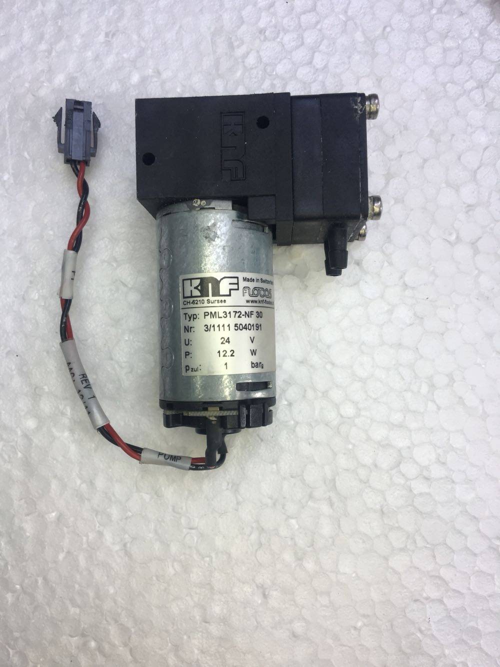 Original second-hand Swiss KNF micro vacuum pump PML 3172-NF30 DC 24V diaphragm liquid pump biochemical pump