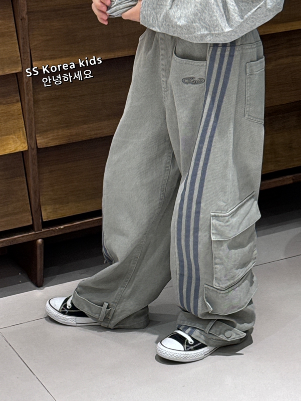 High-End Imported Fabric Stylish Boys' Jeans 2026 New Style Boys' Side-Striped Cargo Pants Autumn Pants