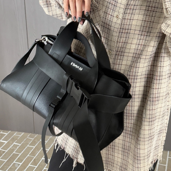 Sunnei Designer Brand Black Classic Small Envelope Bag Messenger Bag New Model in Stock