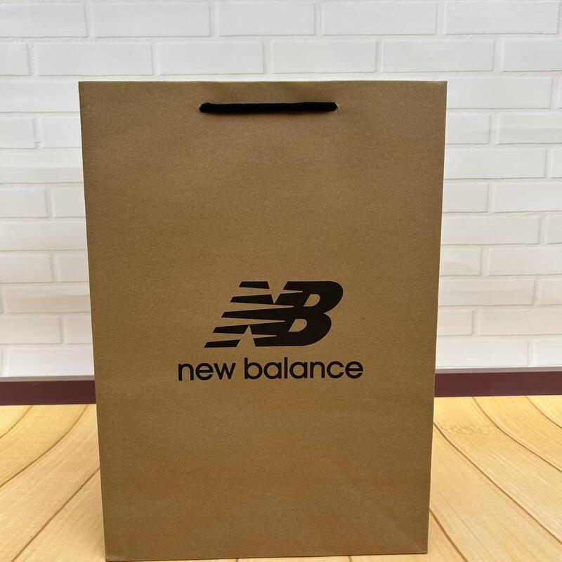Ready Stock Supply of Nb Kraft Paper Bags, Tote Bags, Shoe Box Bags, Clothing Shopping Bags, Eco-Friendly Bags Ready Stock Supply of Nb Kraft Paper Bags, Tote Bags, Shoe Box Bags, Clothing Shopping Bags, Eco-Friendly Bags