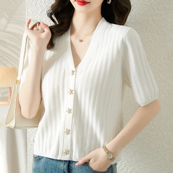 Ice silk knitted short-sleeved t-shirt women's summer 2022 new summer dress white v-neck mother beautiful small shirt top