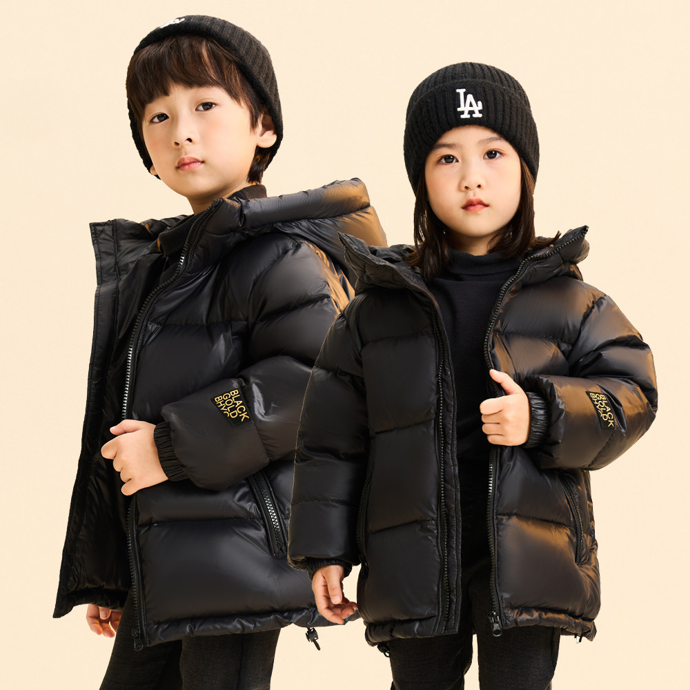 本格的な子供用ダウンジャケット、黒と金の配色、親子お揃い、男の子と女の子向けの厚手の暖かい冬用コート、中型・大型の子供向けの綿入りジャケット。