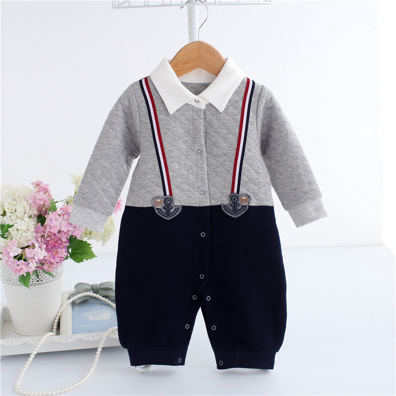 0-3 tháng 6 hộp quà tặng em bé mùa thu cung cấp quần áo sơ sinh Daquan mùa thu và mùa đông trăng tròn quà tặng em bé nam đồ cho trẻ sơ sinh