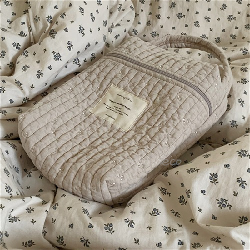 Korea ins Diaper Storage Bag Multifunctional Handbag Quilted Mommy Bag Portable Handheld Mother and Baby Bag for Going Out