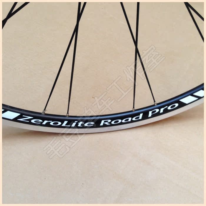 Roues de vélo cyclisme sur route - Ref 2366949 Image 17