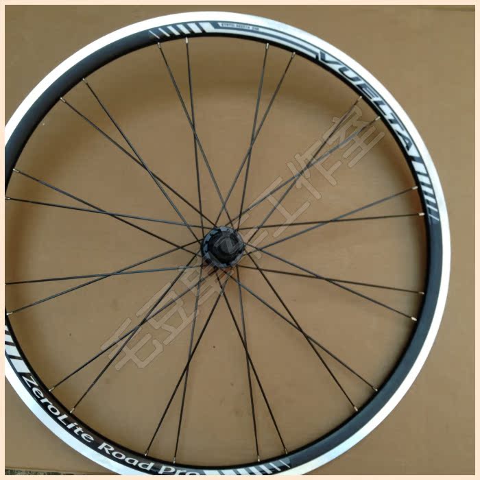 Roues de vélo cyclisme sur route - Ref 2366949 Image 25