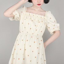 Small onion good Cut Original square collar ruffle dress girl 2021 summer slim body thin bubble sleeve A- line dress