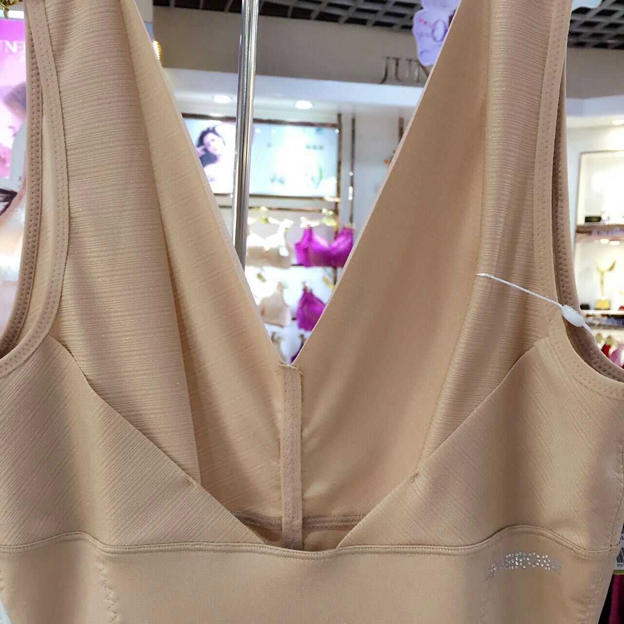Bộ đếm chính hãng tháng 6 hoa hồng mùa thu và mùa đông mới sau sinh bụng eo eo bằng nhựa body body quần áo dài đoạn 85751 áo body nữ