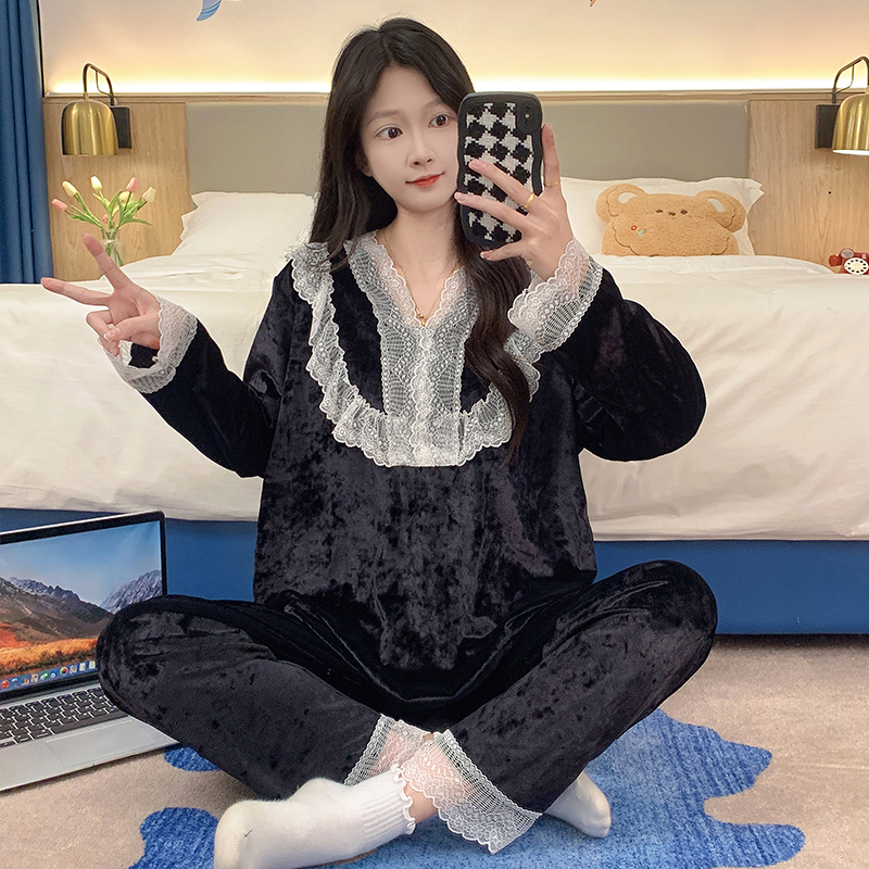 Velvet Long-Sleeved Spring and Autumn Pajamas in Princess Style for Women, High-End and Suitable for Outerwear, Gold Velvet Loungewear Set