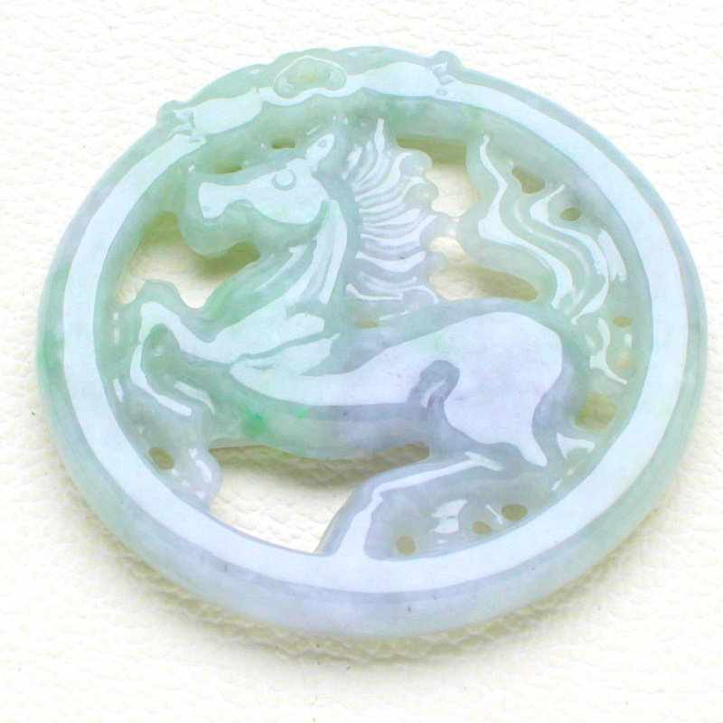 Immediately seal the pendant emerald horse pendant horse to the successful Yupei round horse card jade pendant male and female is a horse zodiac pendant