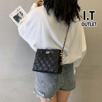 Hong Kong leather fonck2022 new high-quality texture niche this years popular trendy messenger bucket bag women