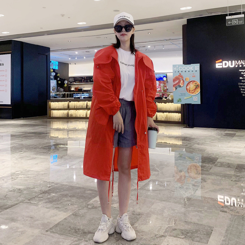 2019 mùa hè mới Kem chống nắng lớn Mã Hood Coat Over Tide đầu gối mỏng Casual Sinh viên trung dài áo gió nữ