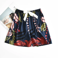 Синие красные деревья листья