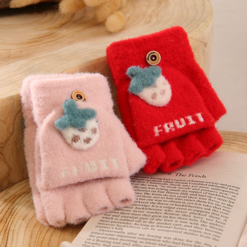 Baby gloves half finger female flip cover children autumn and winter warm cute cartoon strawberry kindergarten boys do not play ball