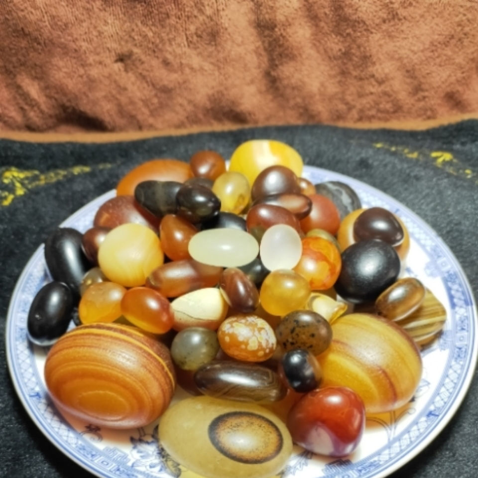 Boutique Madagascar water sprints Manau raw stone (live hyperlinks dedicated to private selfies)