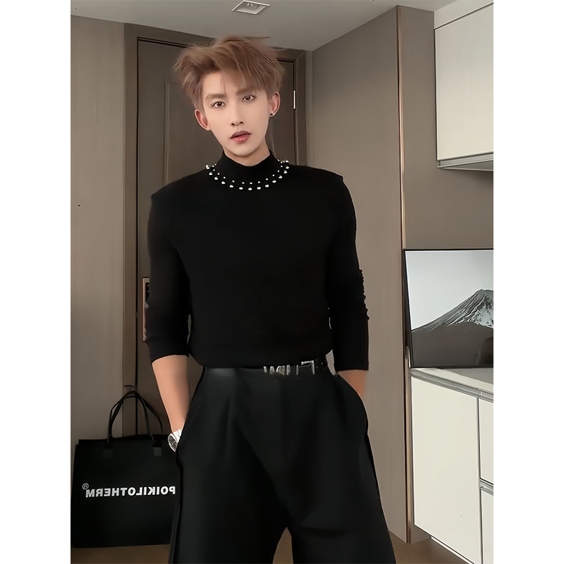 Black Chanel-Style Pearl Shoulder Pad Half-Turtleneck Sweater for Men, Cool and Sophisticated, Slim-Fit Knit Base Layer Black Chanel-Style Pearl Shoulder Pad Half-Turtleneck Sweater for Men, Cool and Sophisticated, Slim-Fit Knit Base Layer