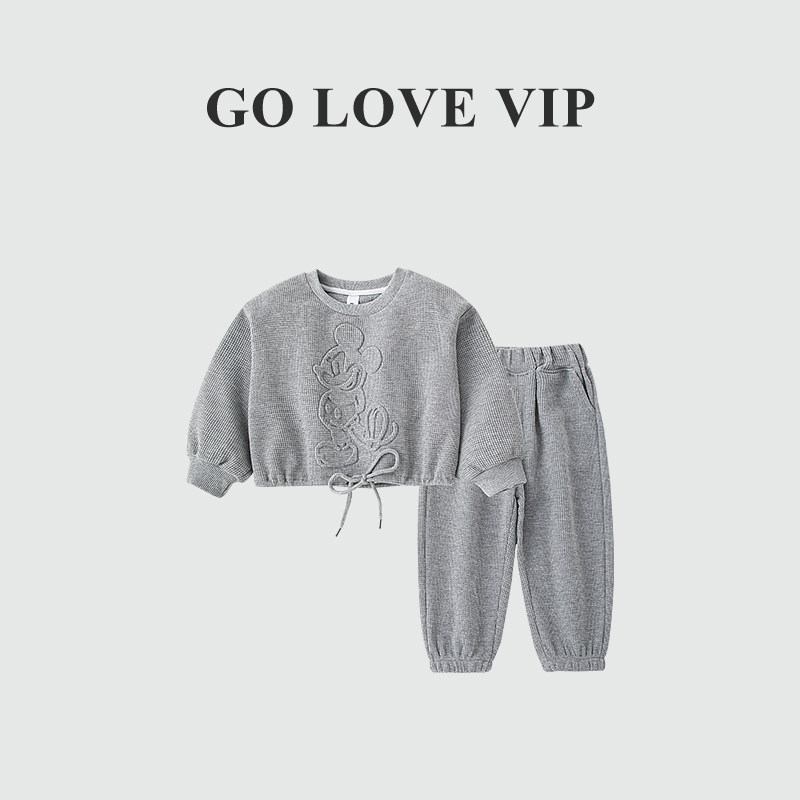 Western style fashion ~ children's suit Japan Ulovazn children's clothing boys and girls casual sweater trousers two-piece set tide