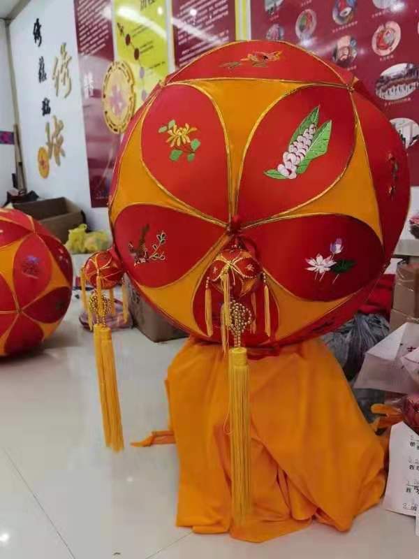 Customized embroidered ball of Guangxi embroidered ball program