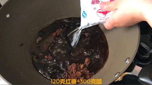 腌糖醋蒜时，万万别直接加醋，多加这一步17